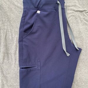 FIGS Zamora Jogger Scrubs 2 PAIRS